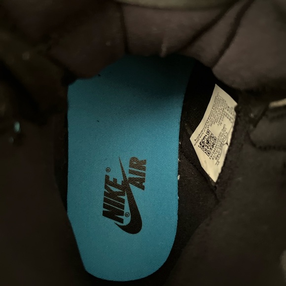 Air Jordan 1 UNC to CHI - Picture 9 of 10